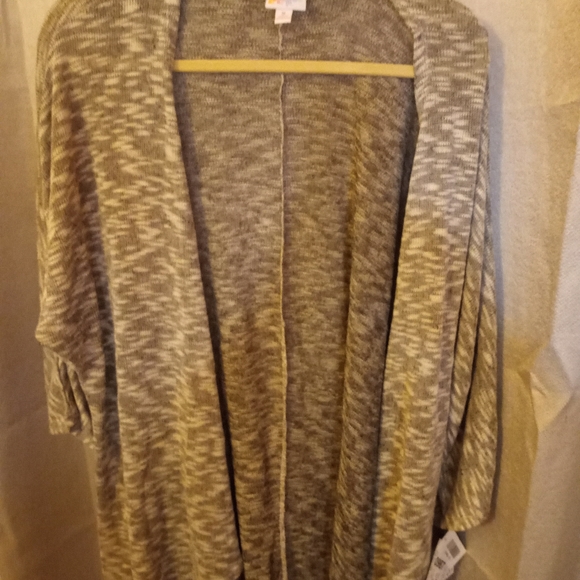 Medium Lyndsey Cardigan. #0987 - Picture 2 of 5